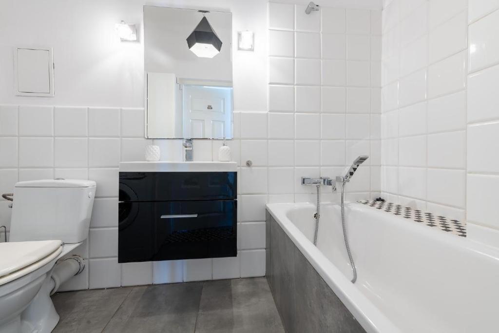 Wilcza 55 Prywatne Mieszkanie Z Oddzielna Sypialnia W Centrum 400M Od Dworca Centralnego Samodzielne Zameldowanie! Self Check-In System! Βαρσοβία Εξωτερικό φωτογραφία